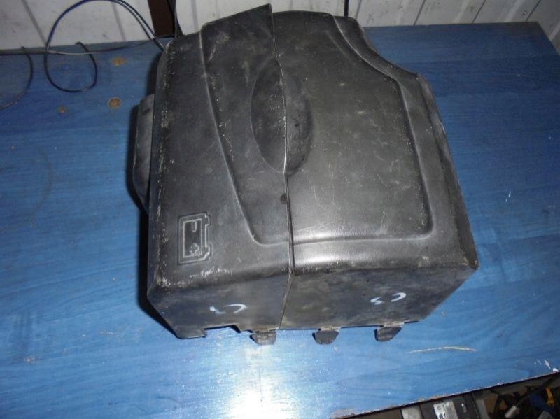фото №1, Корпус коробка запобіжників citroen c3 1.4 hdi