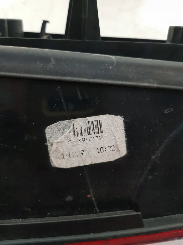 фото №10, Peugeot 406 i coupe 99-04r лампа задняя задняя правая оригинал valeo 2289d