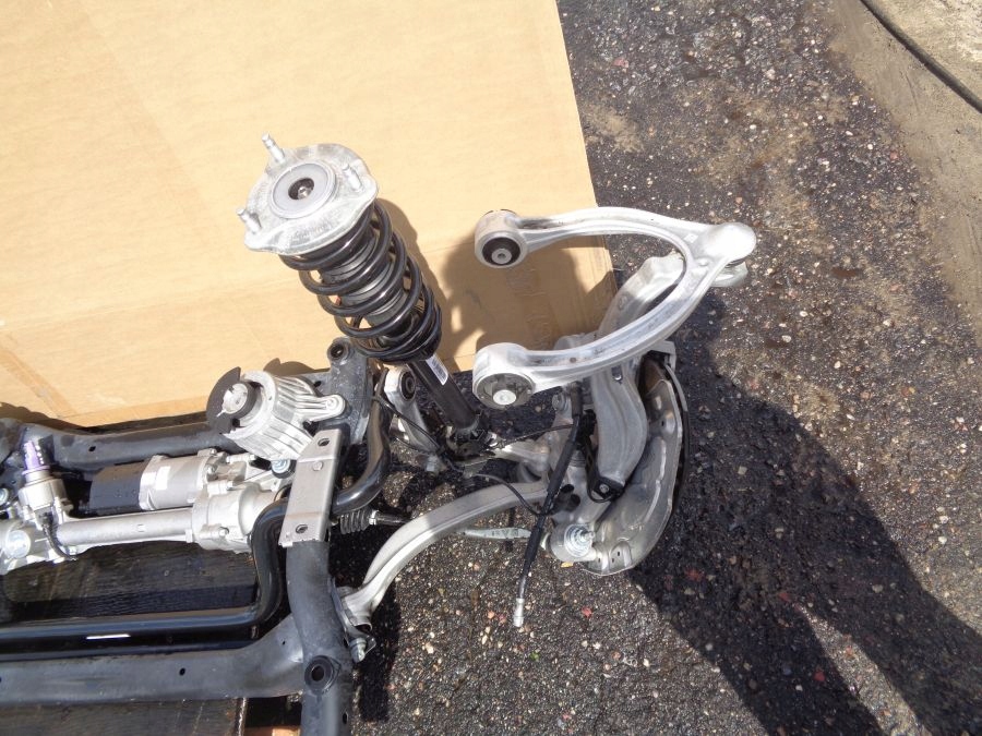 фото №1, Mercedes w205 поворотный кулак рычаг перед левая правая