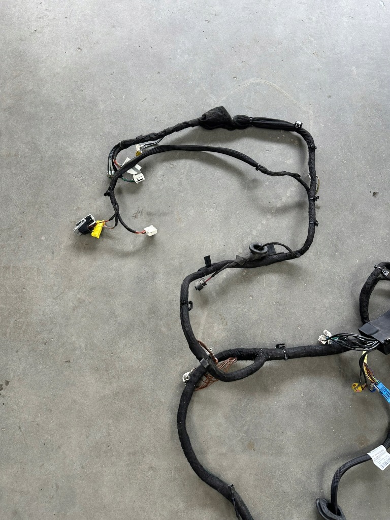 Купити Електропроводка автомобіля, джгут автомобіля mercedes eqa w243, h243 eqa300 4matic