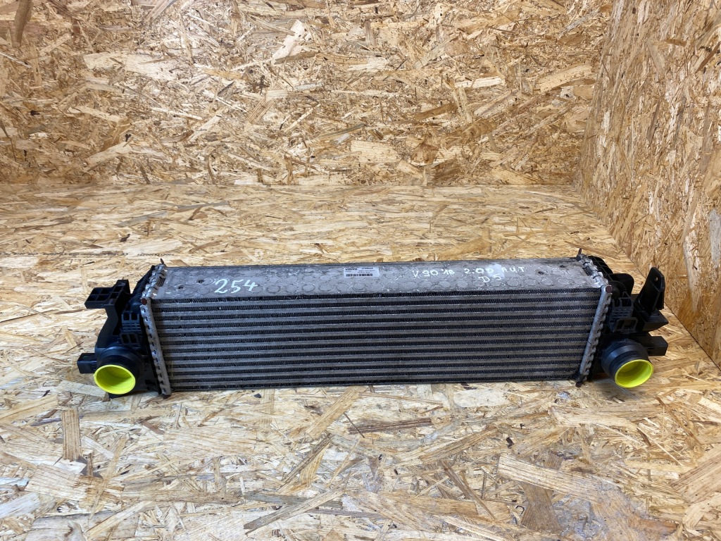 фото №1, Радиатор воздуха интеркулер volvo xc60 ii xc90 ii v60 ii 2.0d 31338306