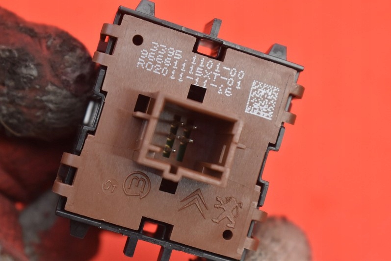 фото №7, Выключатель переключатель head up 96661115xt-01 peugeot 508 1 i 10-18