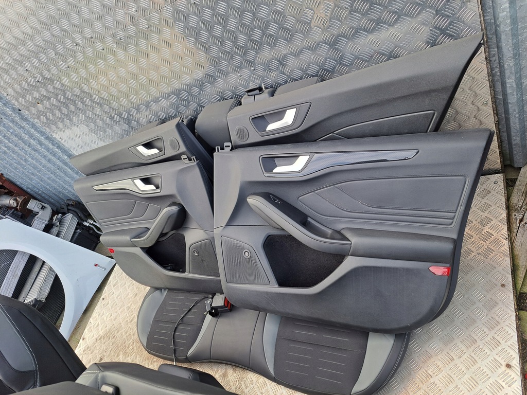 фото №5, Ford focus mk4 st recaro сиденья сиденье обивка