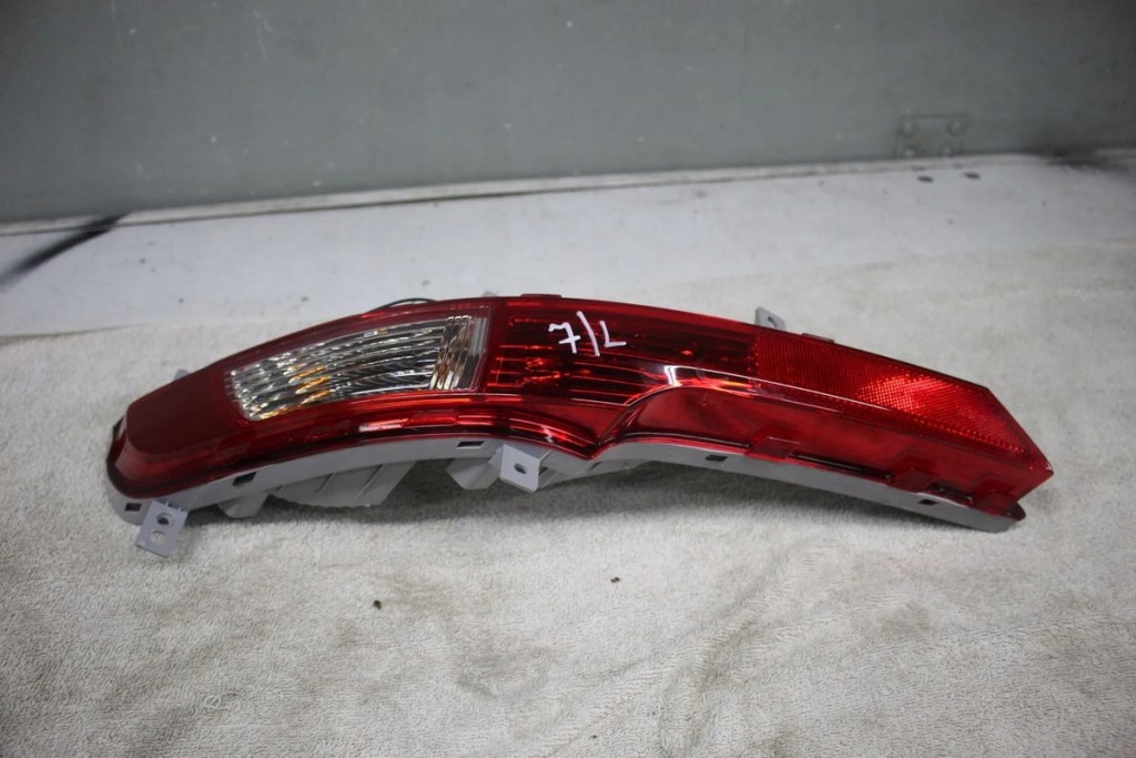 фото №1, Лампа задняя левая kia sportage iii 3