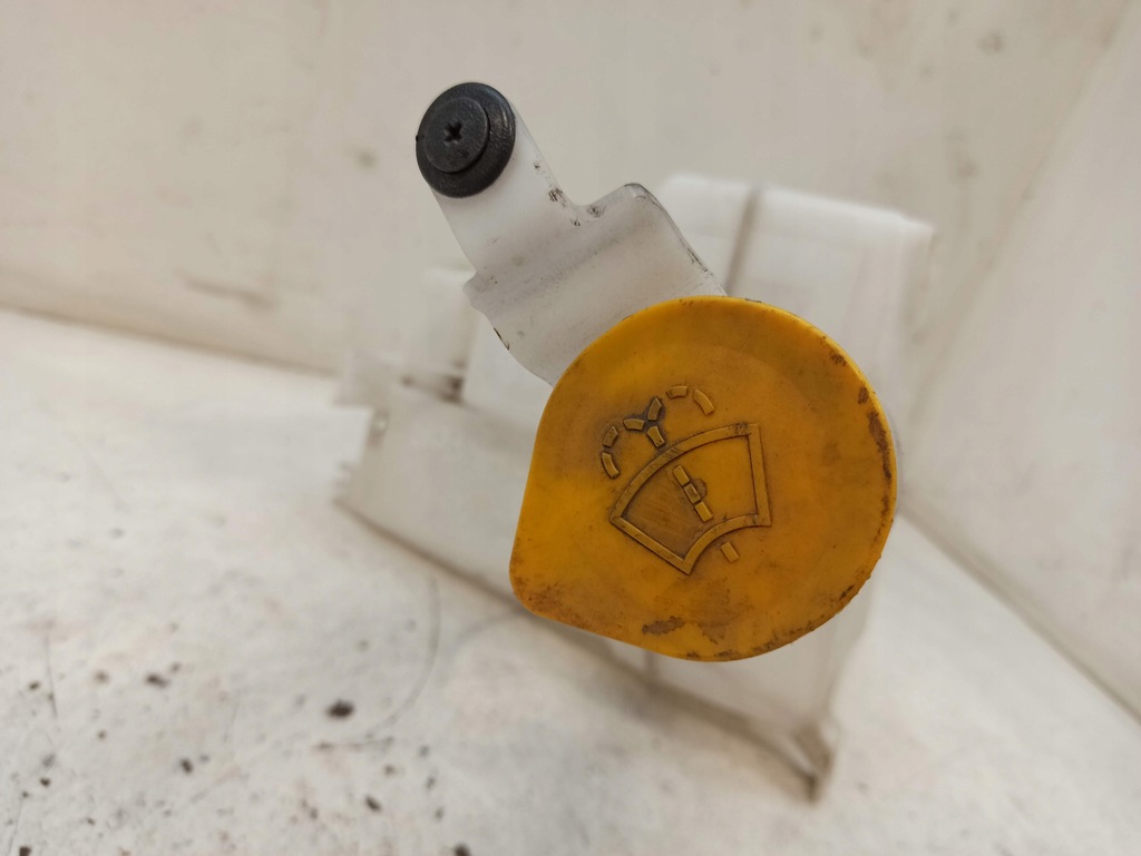 фото №13, Subaru legacy iv 03-09 2.0d бак омывателя 100-20953 koito