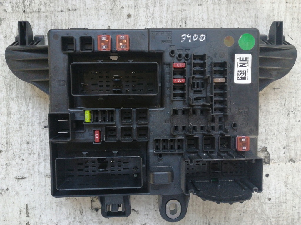 фото №1, 3400 коробка bsi предохранителей insignia 13277321