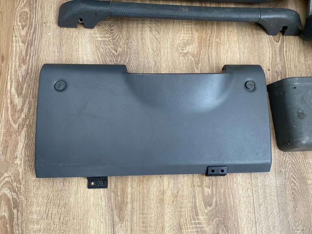 фото №4, Элементы салона ручки пластики обшивка дверца land rover discovery 1 i