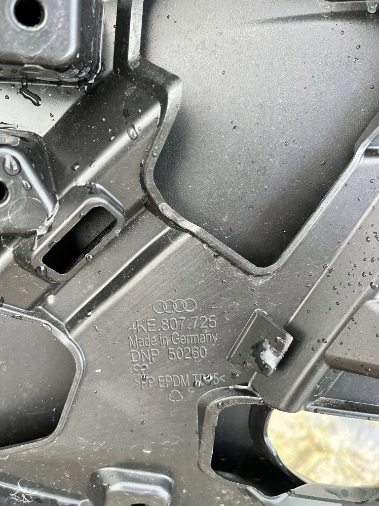 фото №9, Бампер перед audi e-tron 4ke решітка радіатора lift 23-