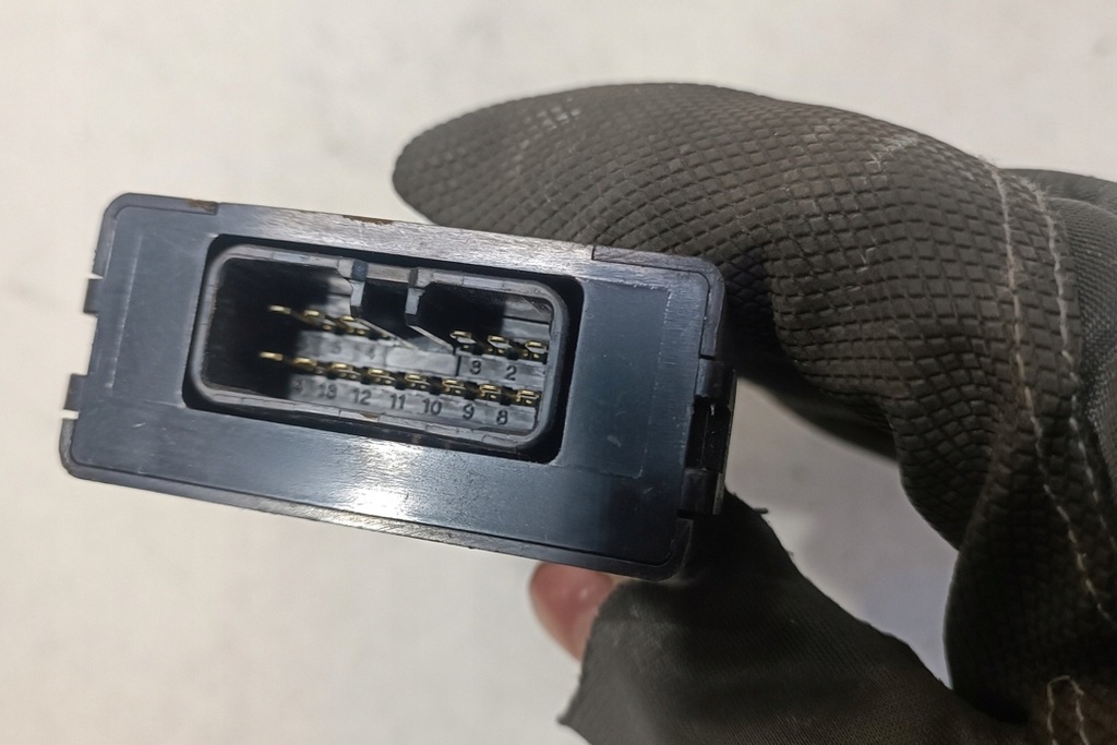 фото №7, Інше модулі toyota corolla verso _e12_ 8865052100 2.0l дизель 66kw 2003