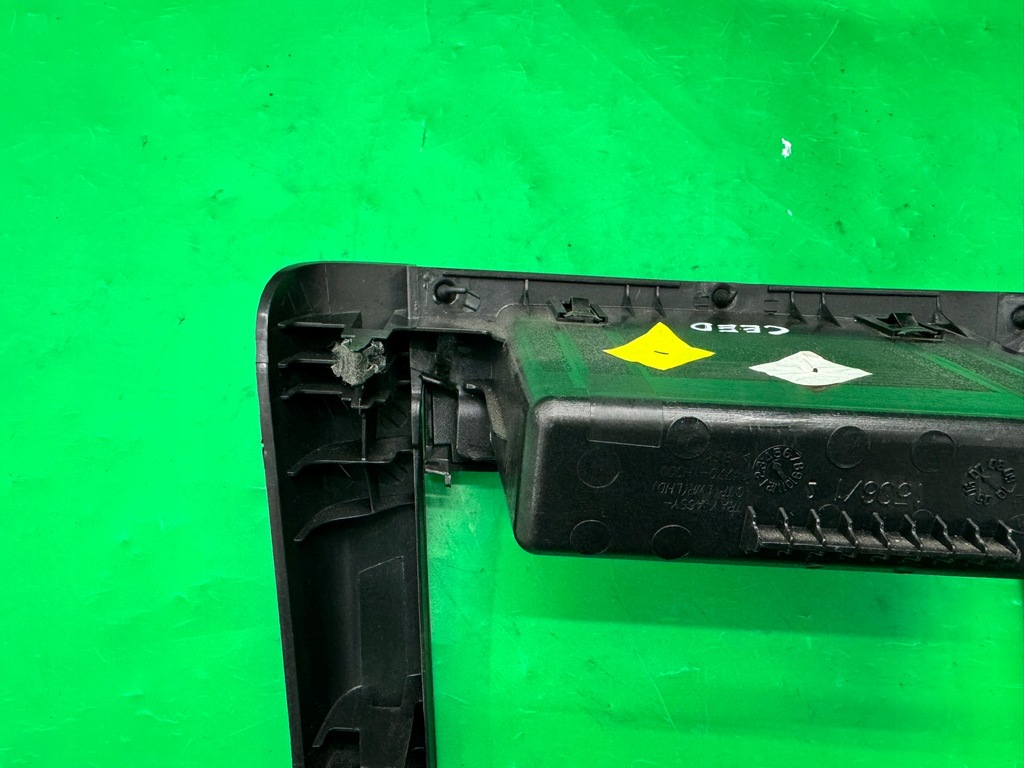 фото №9, Бардачок полка консоли центральной 84770-1h000 kia ceed i 1 06- europa