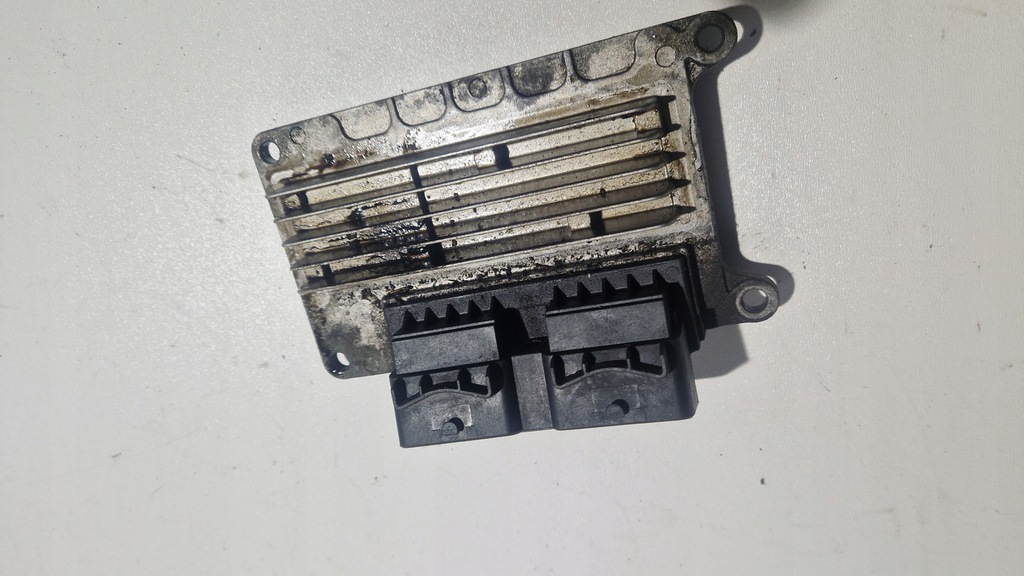 фото №3, Бортовой компьютер двигателя renault clio ii 1.2 8200181482