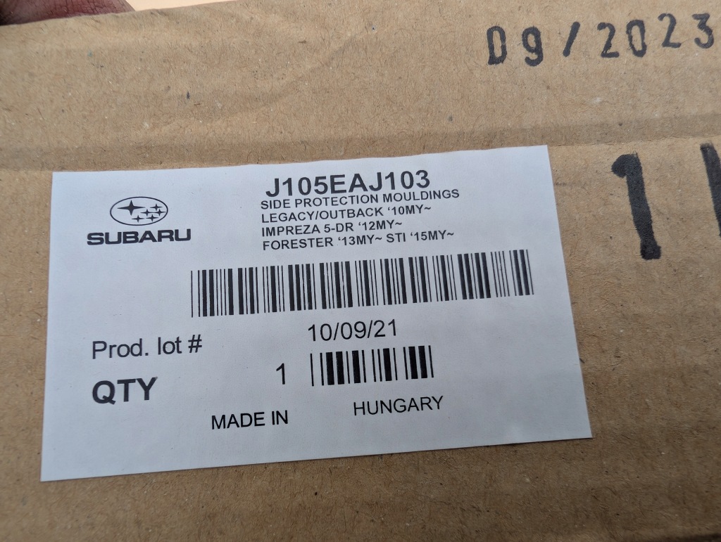 фото №8, Subaru forester outback молдинг двері правий перед задня