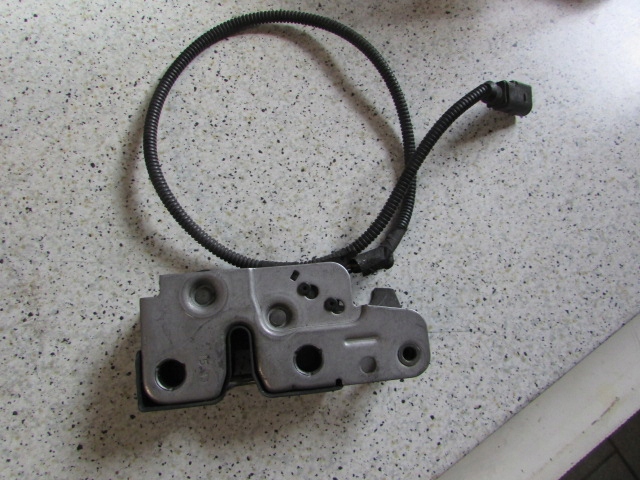 фото №1, Замок капот vw