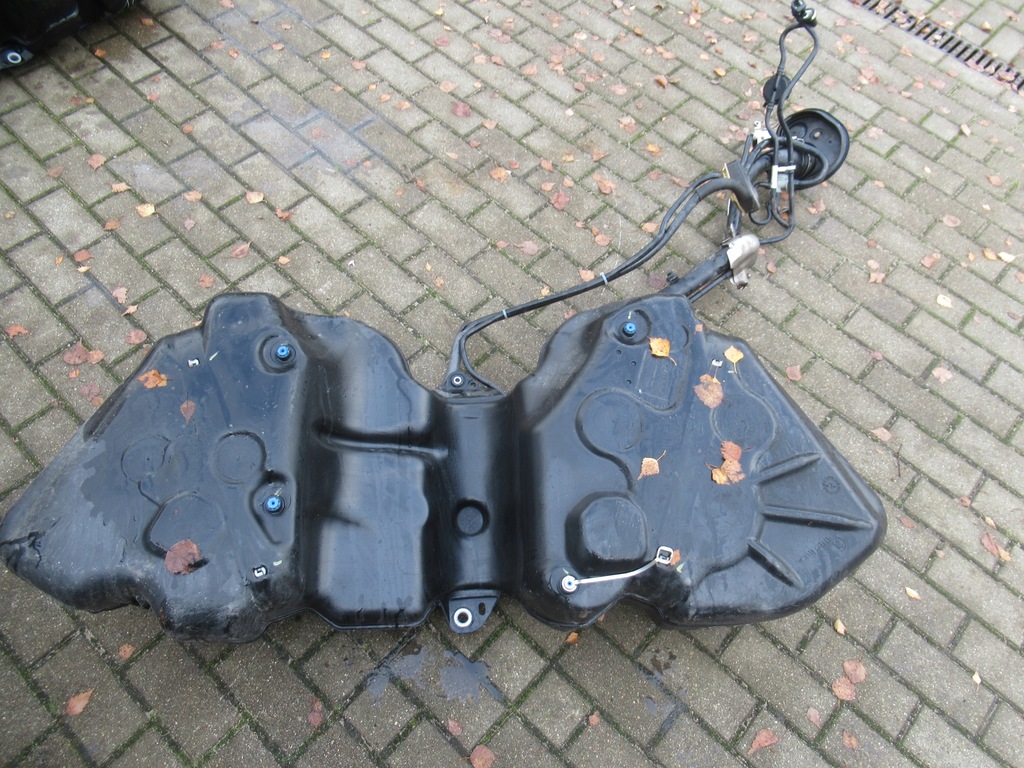 фото №6, Mercedes w206 бак топлива бензин a2064703700 a2060014599 a2064704401