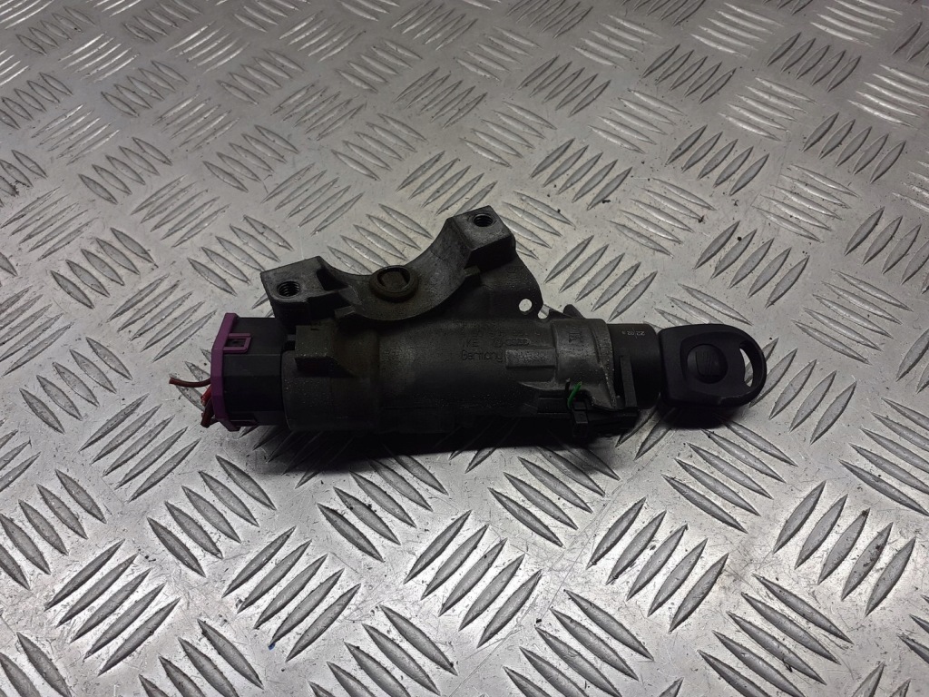фото №1, Замок зажигания с ключ seat leon i 4b0905851c