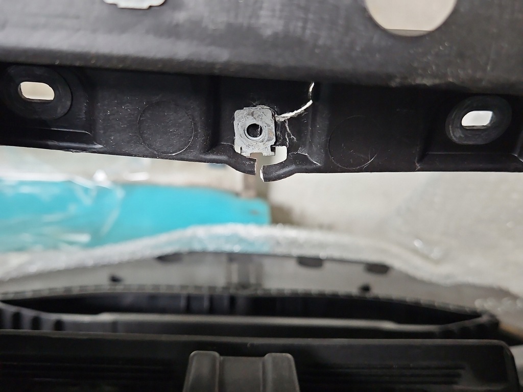 фото №15, Панель приладів консоль подушка vw golf v plus europa