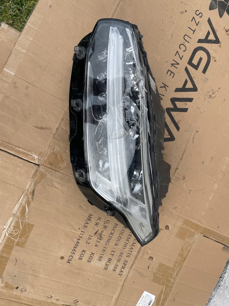 Купить Volvo xc90 2 рестайлинг  19- full led 32404719 фара передняя перед левая