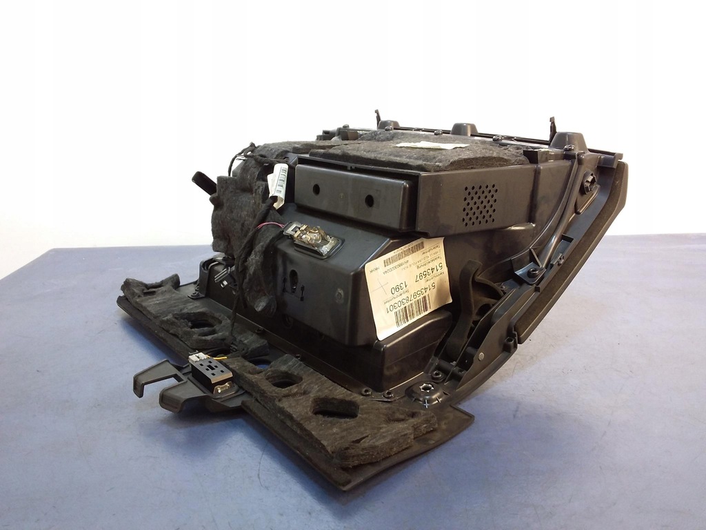 фото №4, Audi a8 d4 бардачок пасажира 4h1880302d