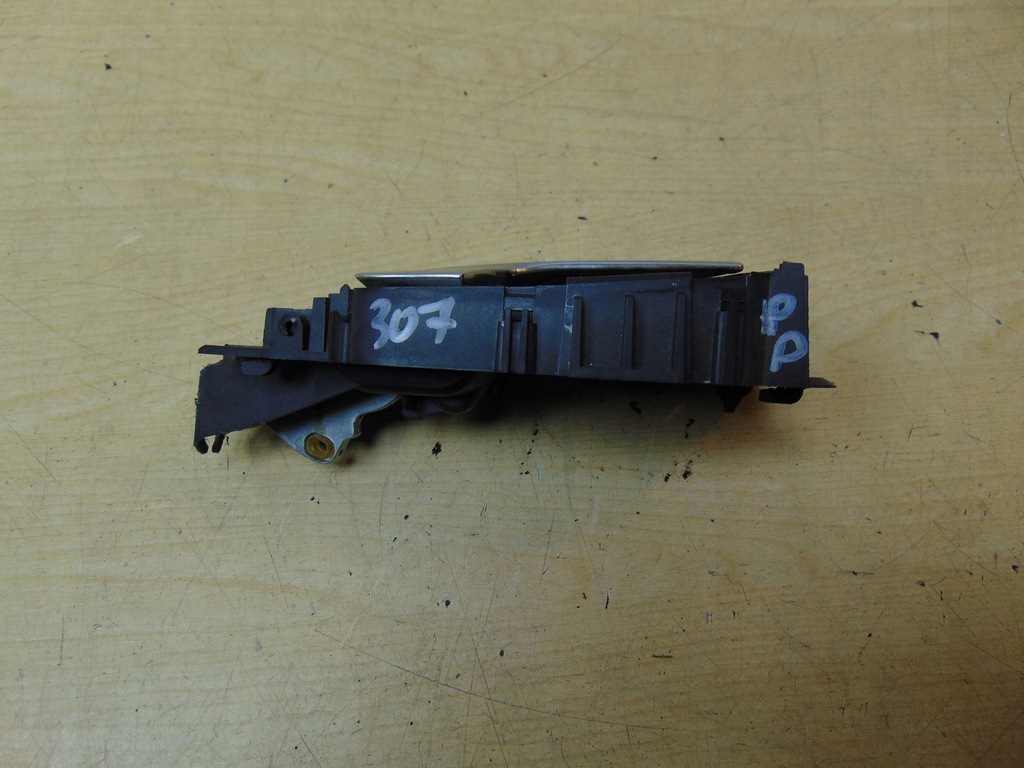 фото №5, Ручка внутренняя правая перед peugeot 307