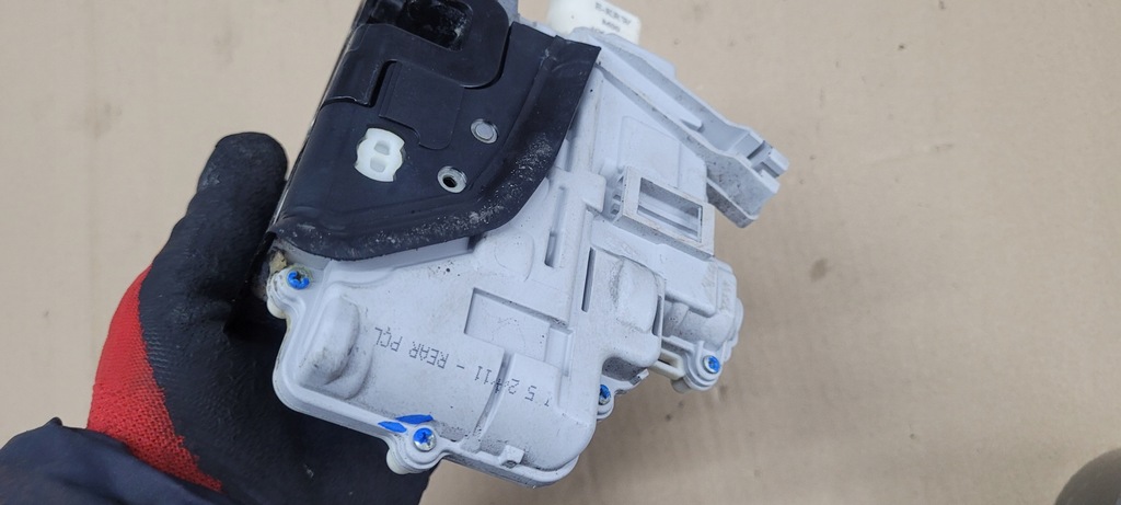 фото №7, A6 c7 4g замок двері правий задня 9 pin 4g0839016 a7 4g