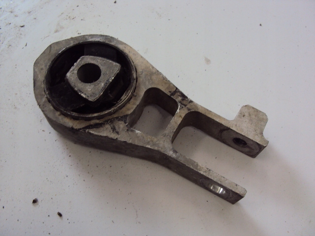 фото №1, Кронштейн подушка двигуна fiat 500x jeep renegade 1.6