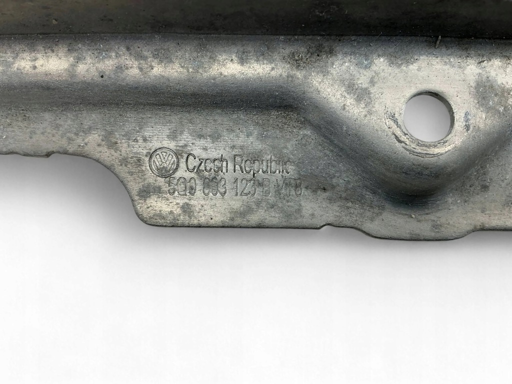 фото №5, Volkswagen golf viii 2023 кронштейн акумулятор