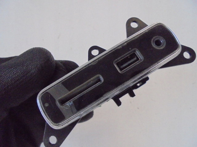 фото №4, Разъём sd usb джек maserati levante