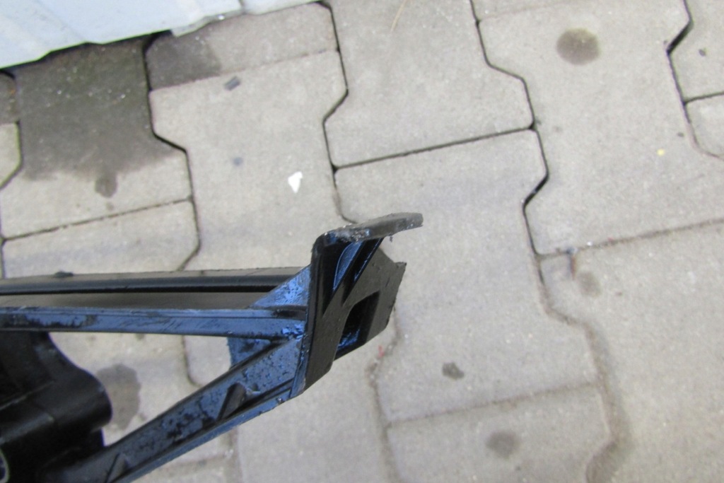 фото №8, Кронштейн кронштейн направляющая крыло правый bmw x5 e70 06-10