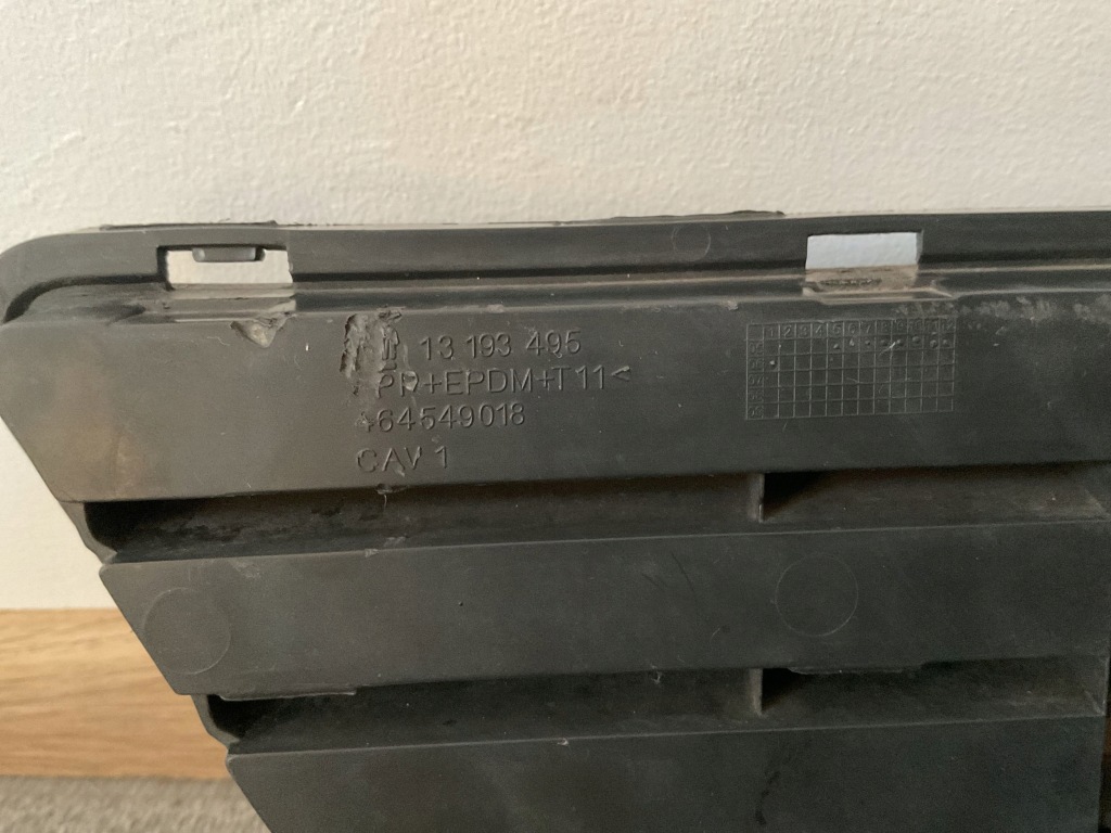 Opel meriva a решётка бампера нижний po lift оригинальная Цена