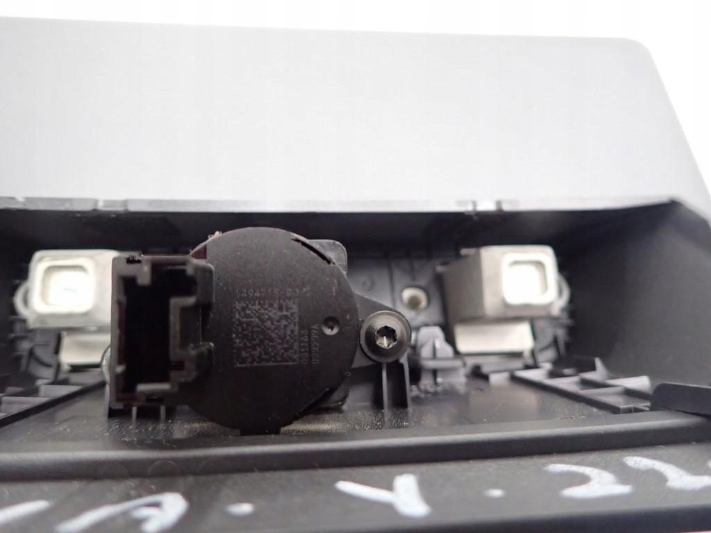 фото №8, Дисплей экран монитор europa tesla model y 22r