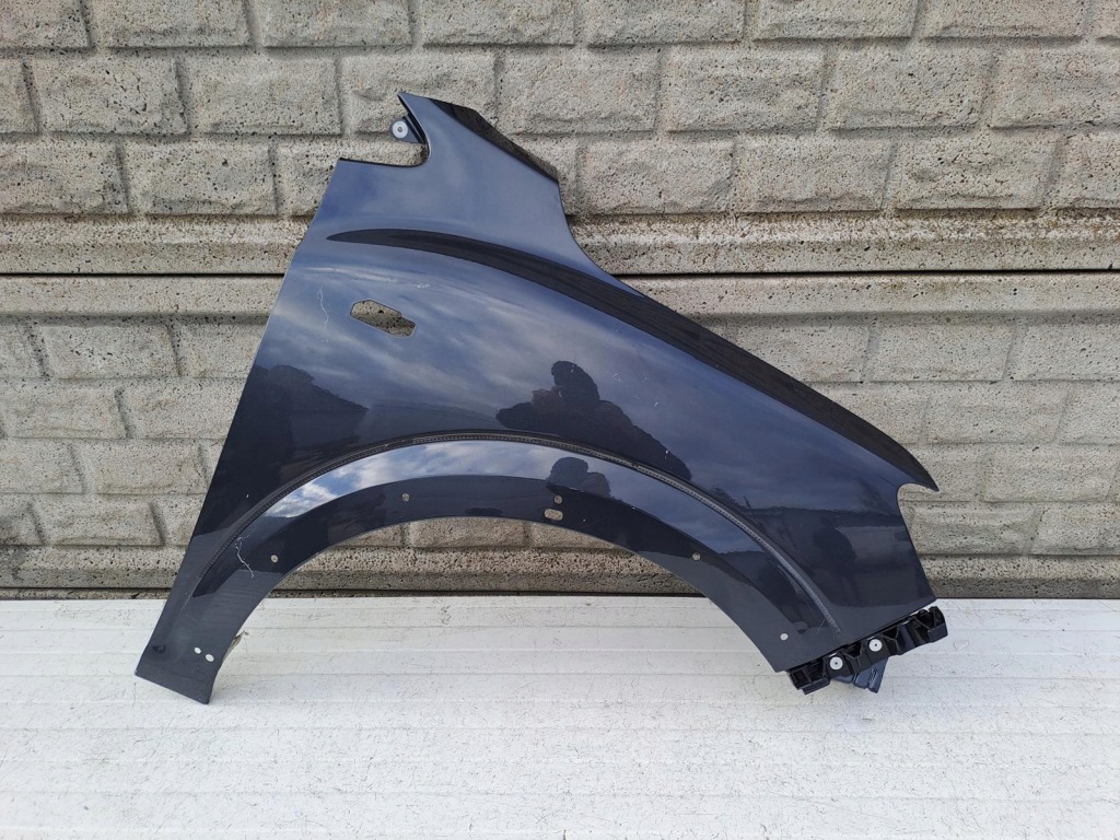 фото №1, Dacia sandero stepway iii 3 крыло передний правый оригинал