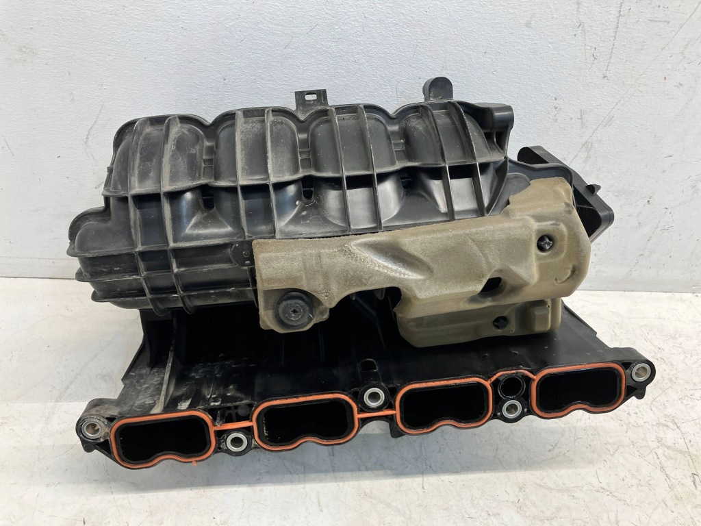 Rav4 v 2.5 гібрид колектор впускний  впускний 17101-25110 в Україні