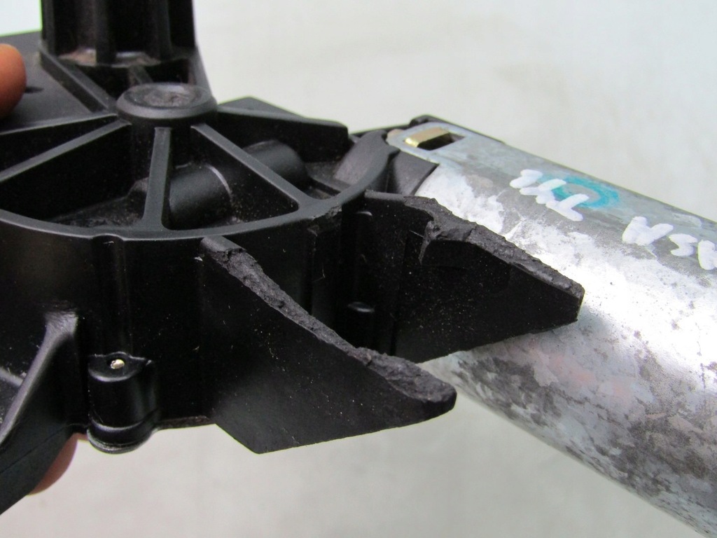 фото №8, A-klasa w168 98r моторчик задня задній двірники кришки багажник 1688200442