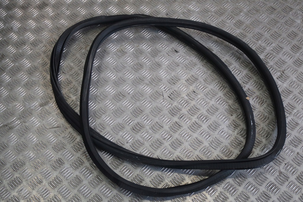 Купить Прокладка дверь mercedes крышки w463/4 a4637410700