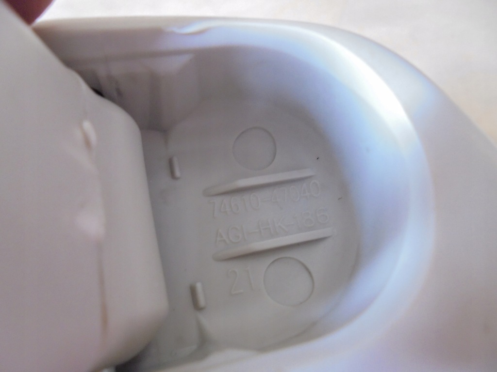 фото №9, Corolla e21 кронштейн потолочный левый задняя beż