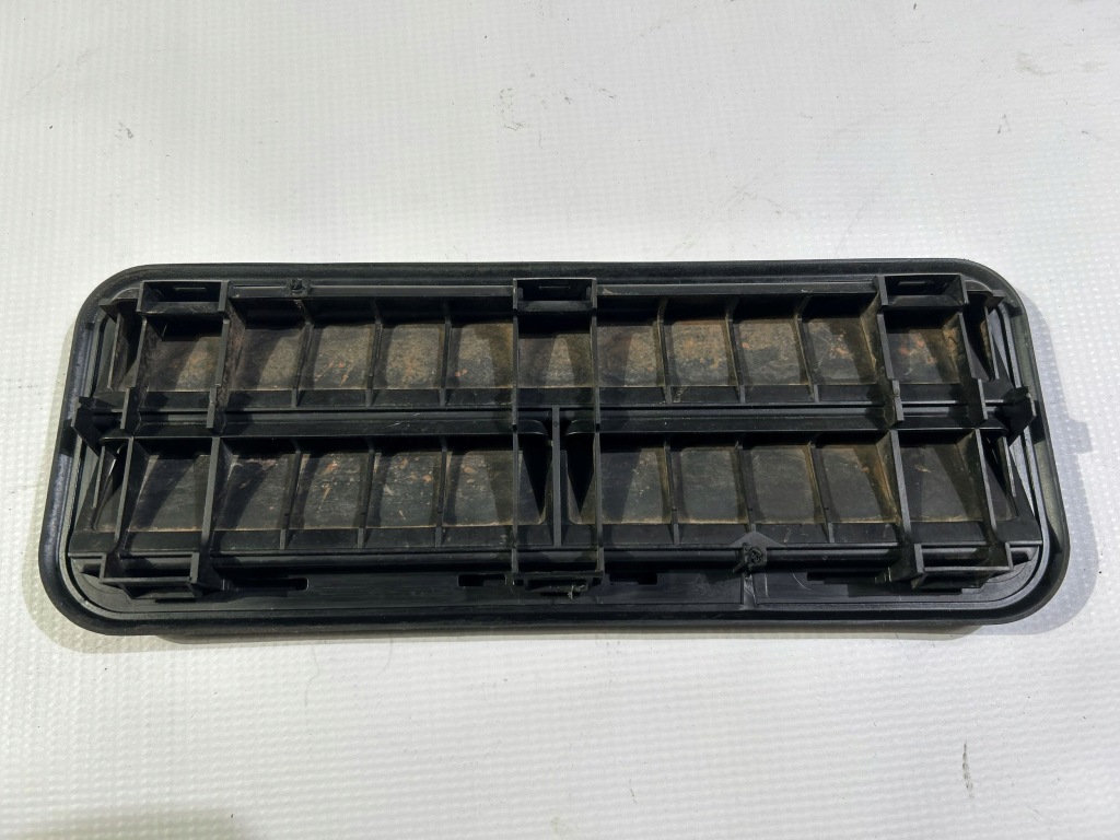 Решётка вентиляционная декомпрессионная ford f150 f-150 2009- Недорого