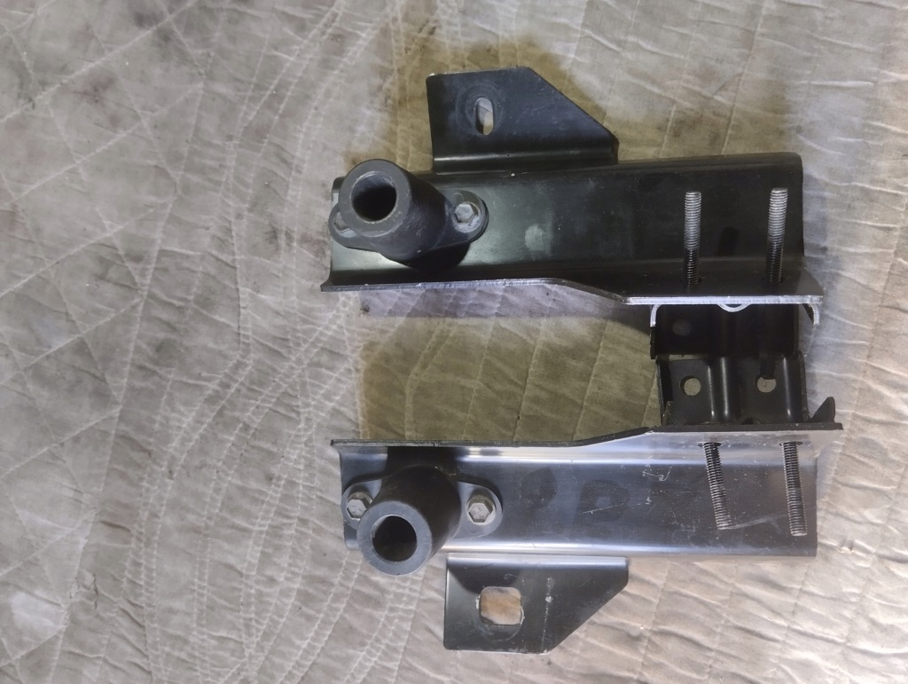 Купити Tesla x кронштейн радіатора ліва праве