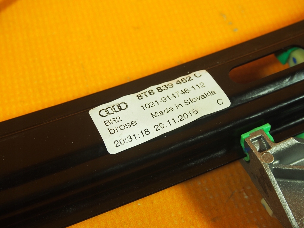 фото №9, Audi a5 8t направляющая стекло задняя правая 8t8839462c / 8k0959801a