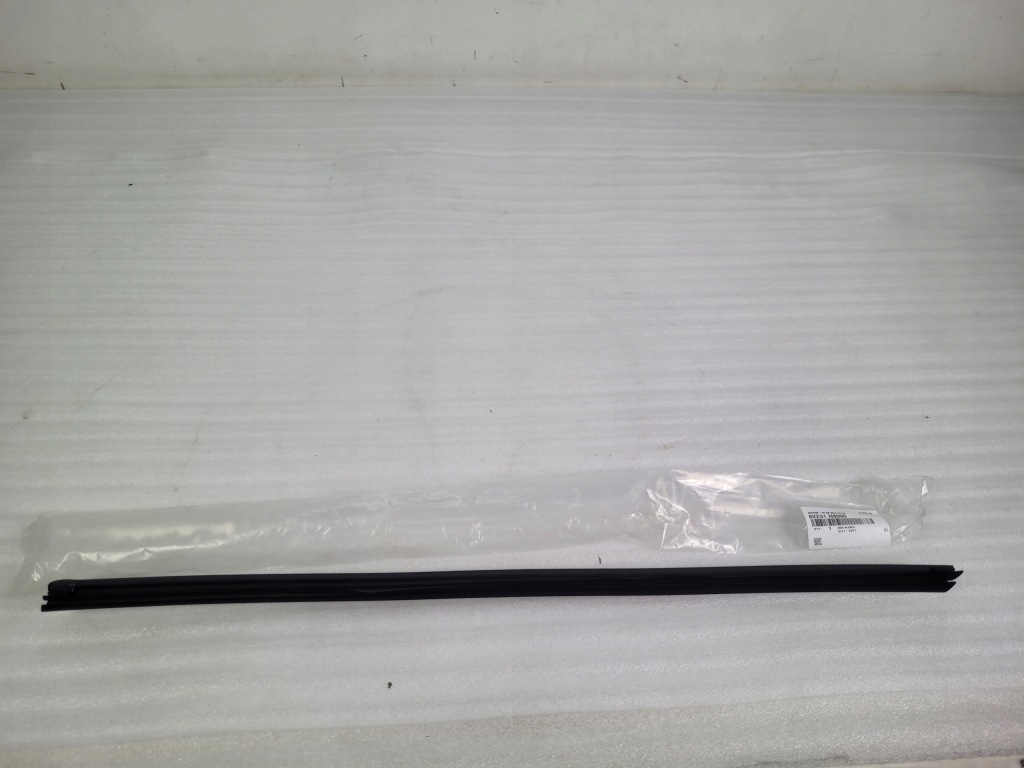 фото №1, Kia rio iv прокладка дверь левая перед 82231-h8000