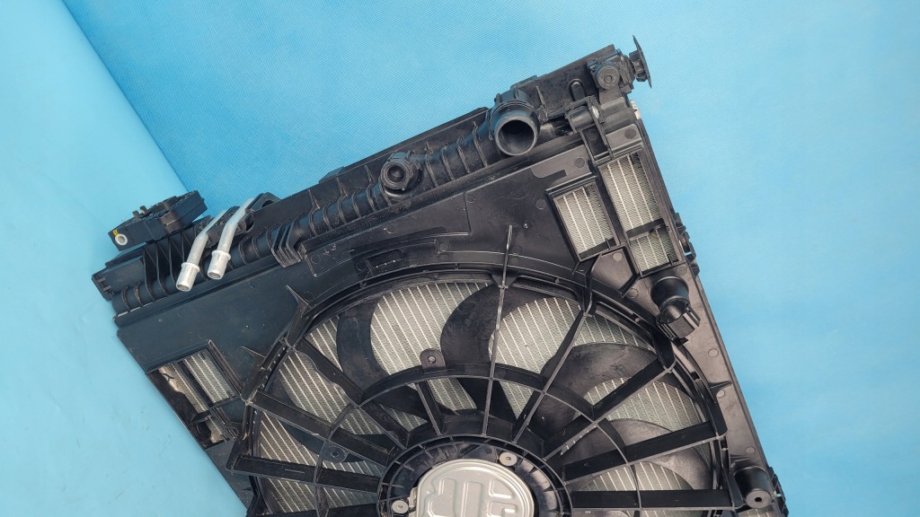 Bmw x3 g01 lci sdrive30i 23r радіатор вентилятор 8686170 9797807 8642747 Недорого