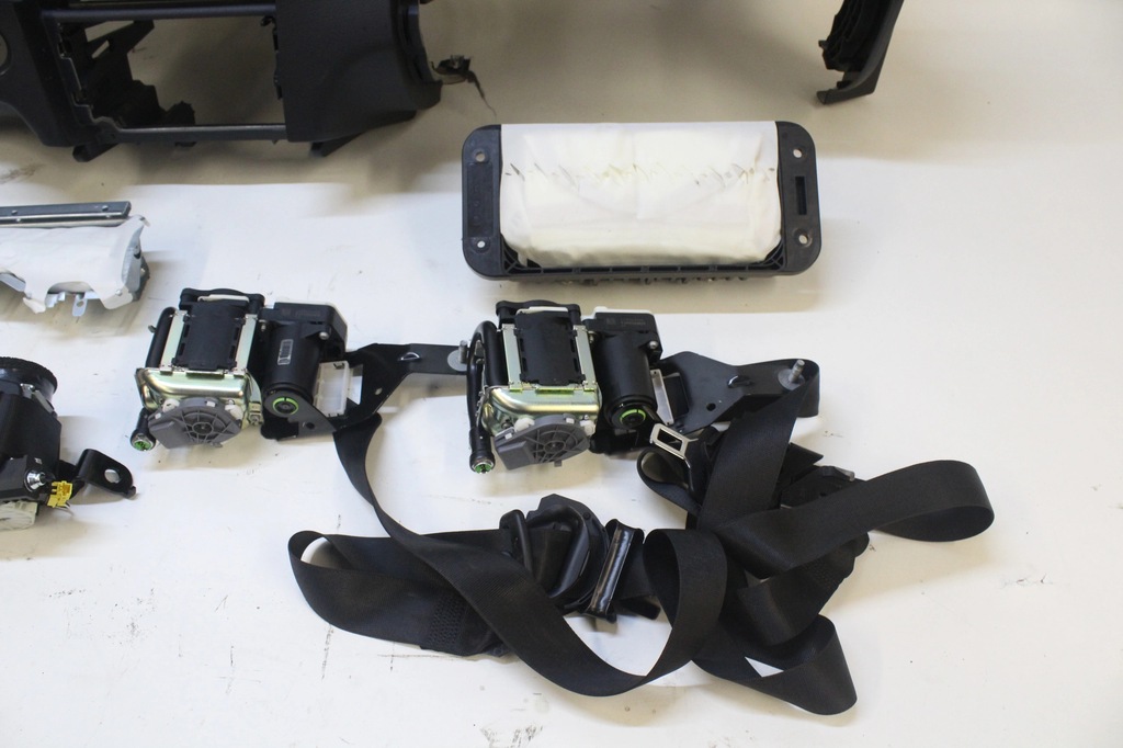 фото №8, Mitsubishi outlander ii консоль подушка безопасности комплект