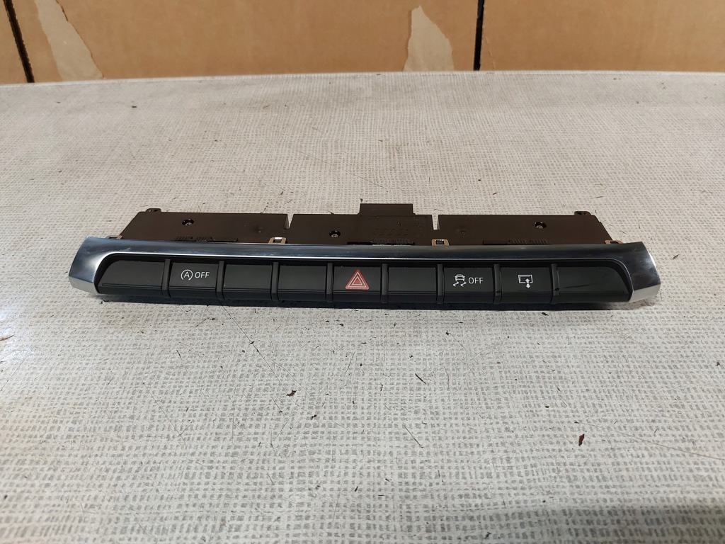 фото №1, Audi a3 8v панель середній кнопки 8v0925301cd