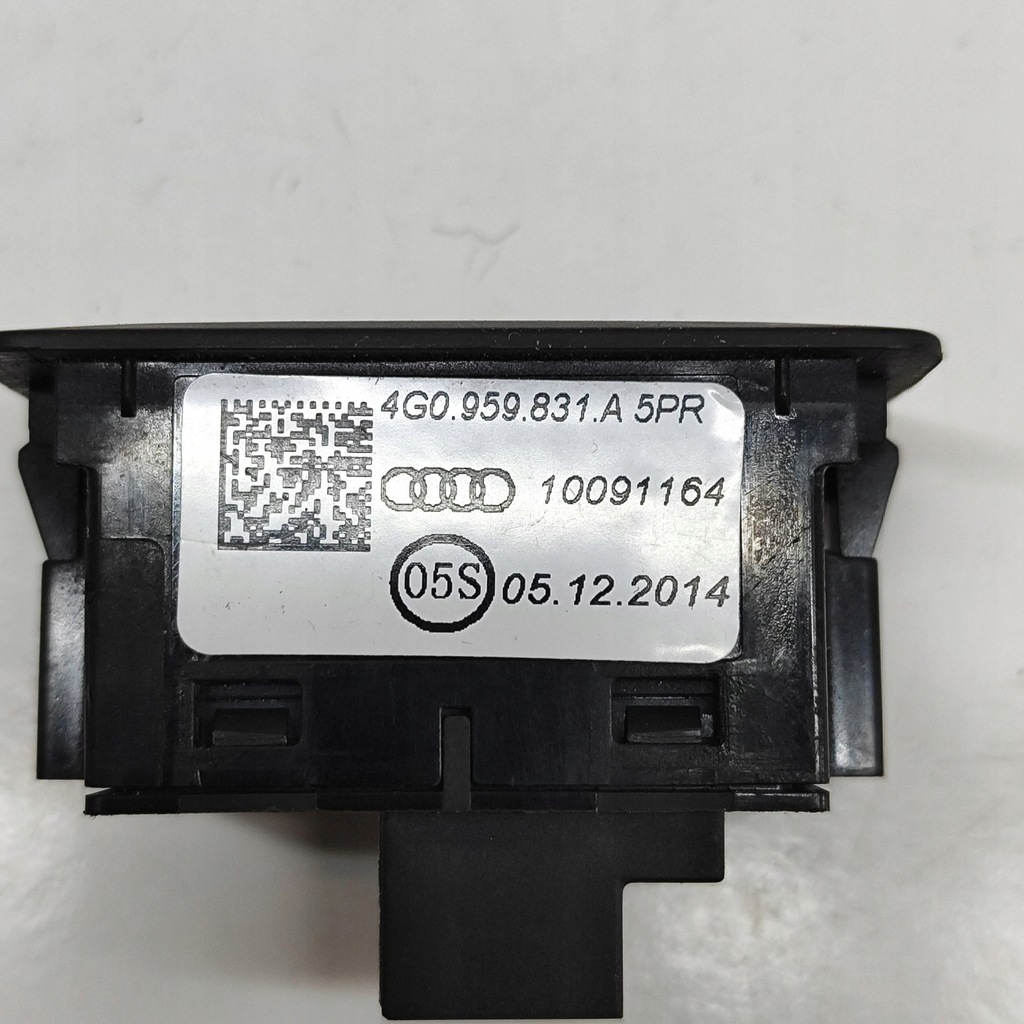 фото №7, Audi a6 s6 c7 4g 2015 кнопка відкривання кришки багажника