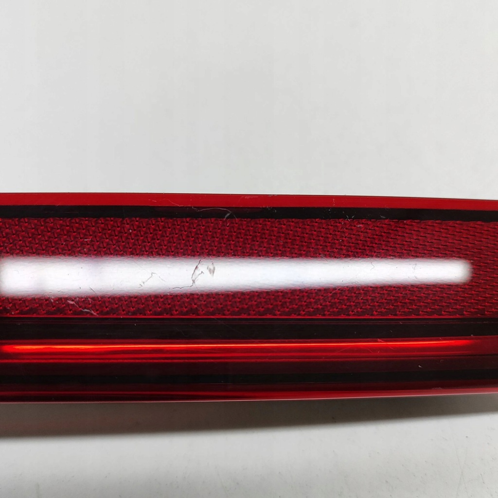 фото №7, Kia ev6 2023 правая сторона отражатель лампы задний