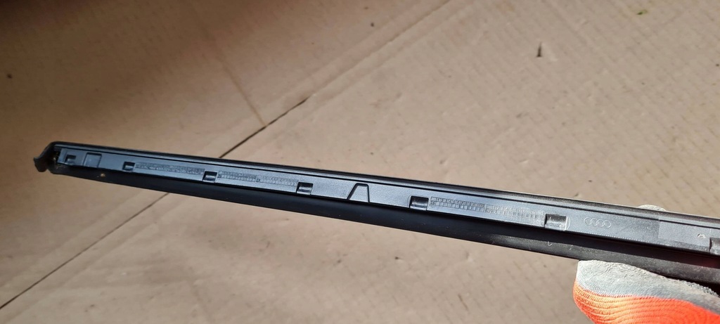 фото №12, Sq8 4m rsq8 q8 молдинг защита стекло лобовое левая 24r 4m8854327