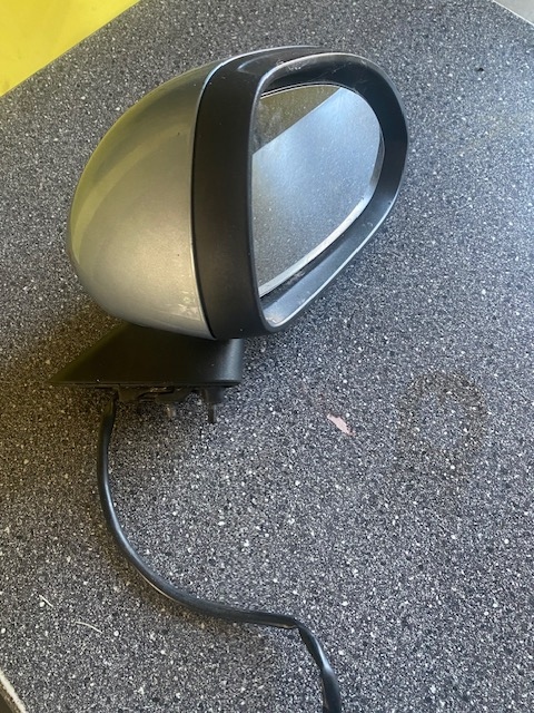 фото №1, Opel corsa d дзеркало праве z21c