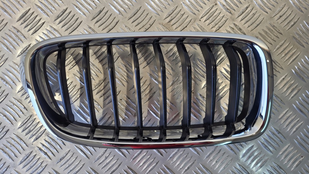 фото №1, Решётка радиатора решётка радиатора хром bmw 3 f30 f31 7405836 оригинал правая