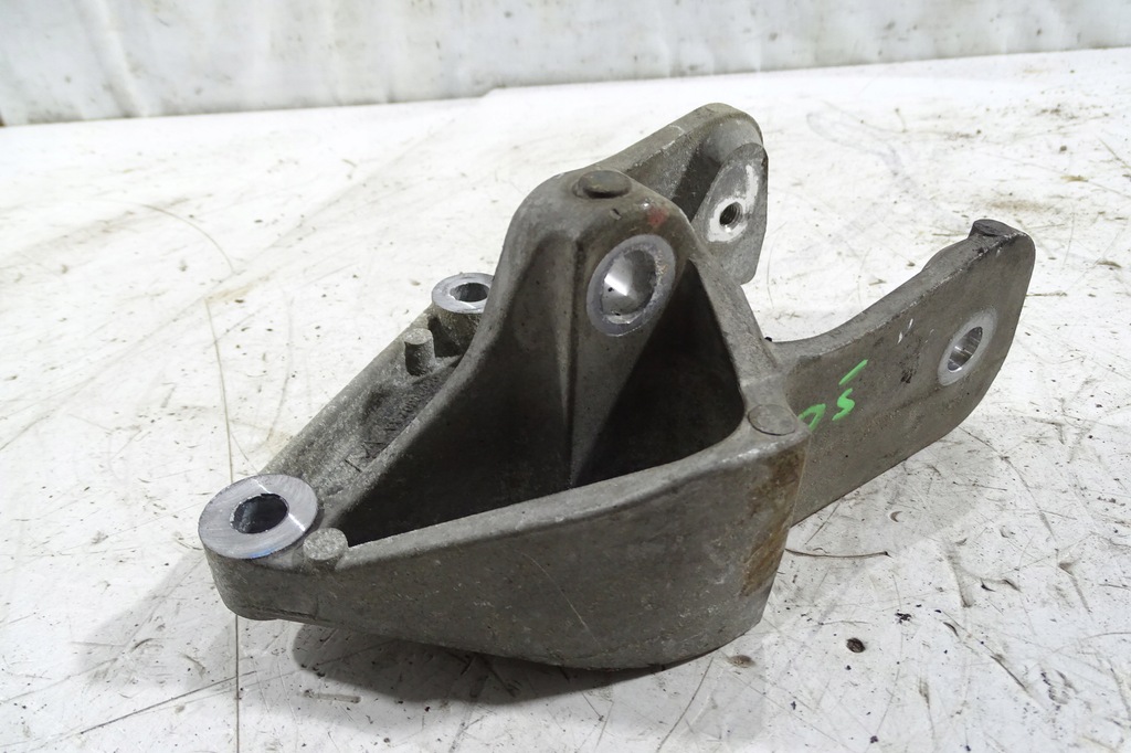 фото №1, Dodge journey fwd кронштейн двигуна кронштейн 05090607ab