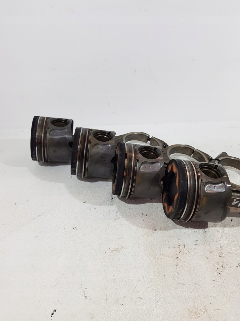 Поршень шатун h268x land rover jaguar 3.0 td 306dt dt20c Недорого