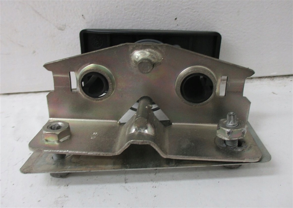 фото №6, Замок засов крышки багажник. citroen c5 iii x7 sedan